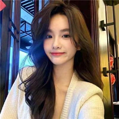 装乖被发现,清冷寒爷为我沦陷